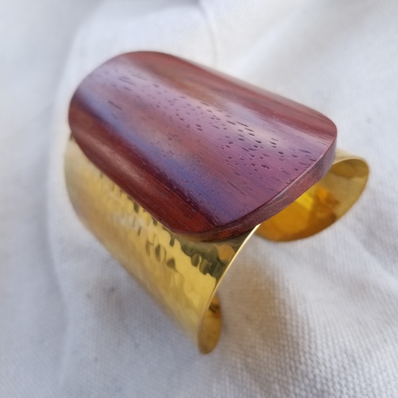 Wood jewelry Modern  cuff bracelet solid brass - Picture 4 of 4